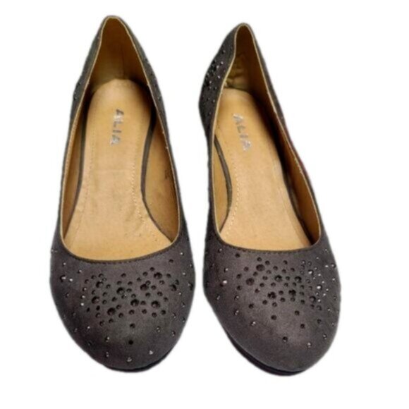 Suede Grey Embellished Glitter Business Casual Round Toe Low Wedge Pump Heels - Picture 5 of 7